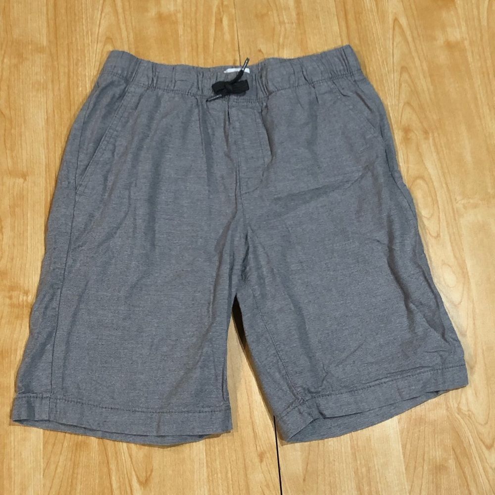 Boys Old Navy Shorts Size 14-16 Charcoal Flat Front Shorts